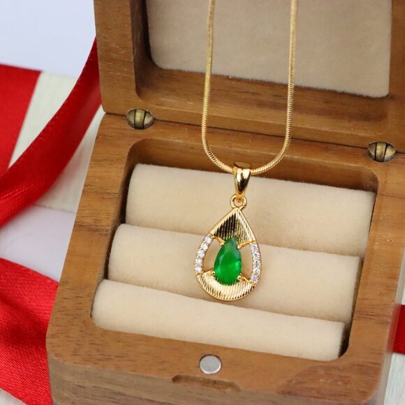 "Teardrop Green Pendant with Sparkling Accents in Gold Finish, XPPT1689 - Picture 5 of 13